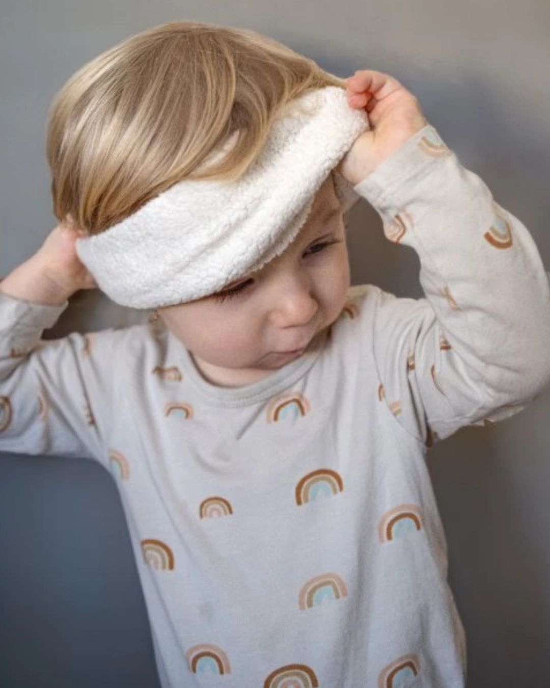 Hřejivé beránkové čelenky